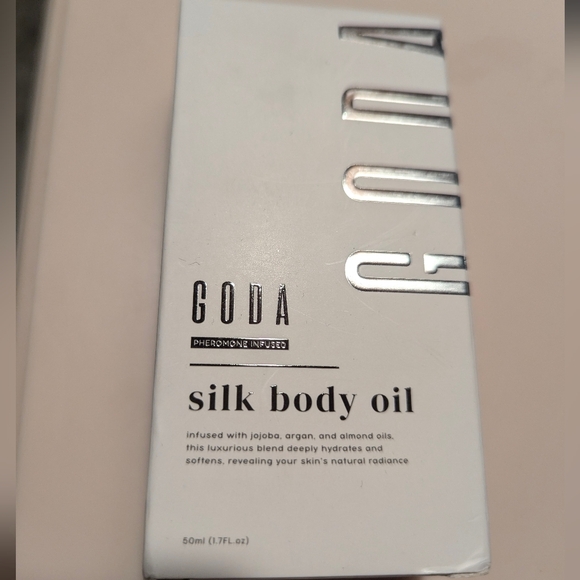 GODA Silk Body Oil 50ml NIB - Picture 2 of 8